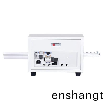 電(dian)腦裁(cai)線(xian)剝皮(pi)機(jī)